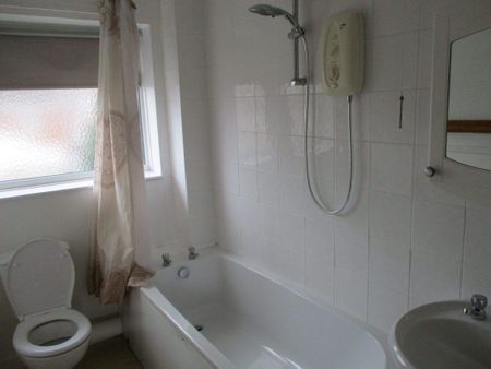 2 bedroom end of terrace house to rent - Photo 5