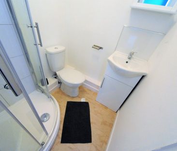 To Let : Albert Road , Middlesbrough ,TS1 2PP - Photo 2