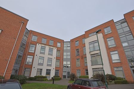 2 Bedroom Flat - Photo 4