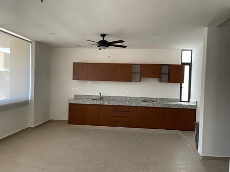 Departamento de 2 recámaras, sin amueblar, dentro de periférico, con amenidades. - Photo 3
