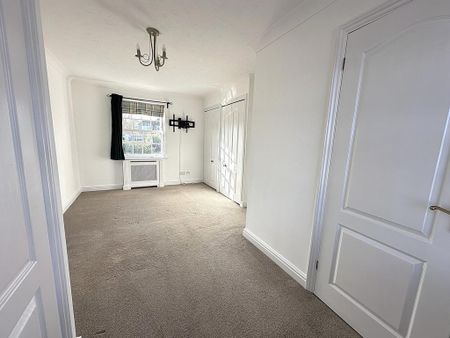 3 bedroom detached house to rent - Photo 3