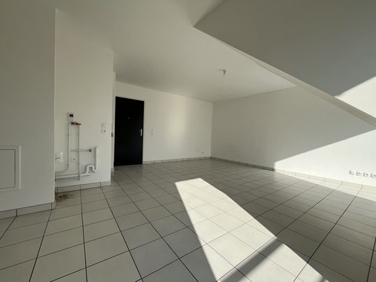 Location Appartement 1 pièce 39m² HONFLEUR 14600 - Photo 1