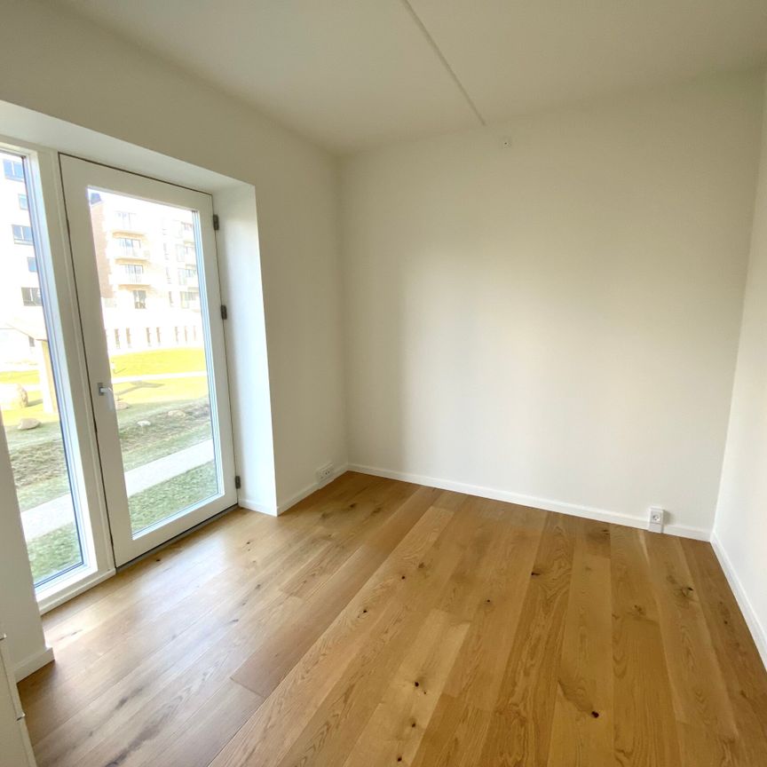 Moderne 3-værelses lejlighed i Odense M med terrasse - Foto 1