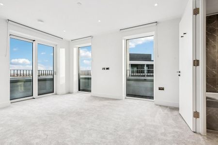 3 bedroom flat to rent - Photo 4