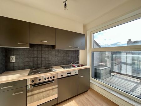 Instapklaar 2-slaapkamer appartement met terras in centrum Roeselare! - Photo 5