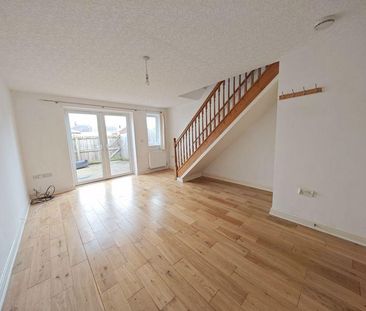 2 bedroom end of terrace house to rent - Photo 2