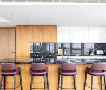 Exquisitely finished, is this luxurious four-bedroom apartment boas... - Photo 6