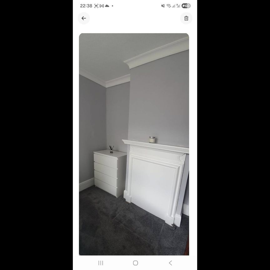 Room in a Shared House, Melfort Rd, CR7 - Photo 2