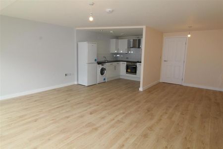 Studio to rent - Photo 3