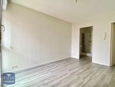 Location Appartement 1 pièce 19m² TOURS 37000 - Photo 2