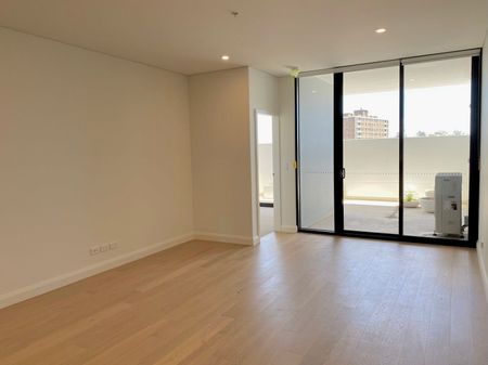 Brand NEW Spacious 2 Bedrooms 2 Bathroom With Study Room Apartment Available Short Stroll to Granville Train Station - Photo 3