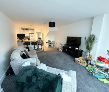 2 bedroom semi-detached house to rent - Photo 3