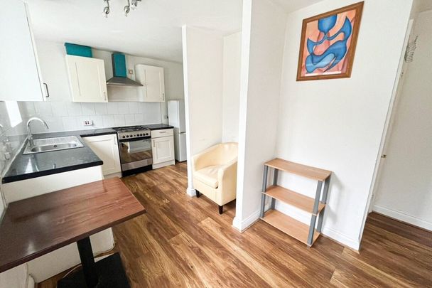 Abbey Street - Photo 1