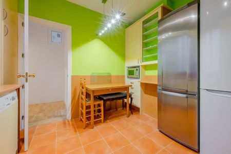 Calle de Fernán González, Madrid, Community of Madrid 28009 - Photo 3