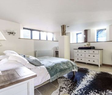 Well presented barn conversion with flexible accommodation arranged... - Photo 4