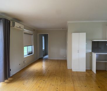 Farm House - Photo 2