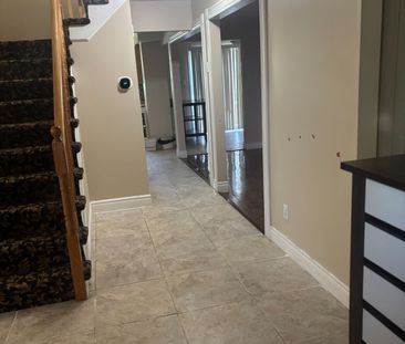 For Lease - 40 burnhope Drive, Brampton, Ontario - Photo 6