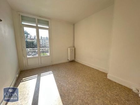 Location Appartement 4 pièces 67m² BEAUVAIS 60000 - Photo 4