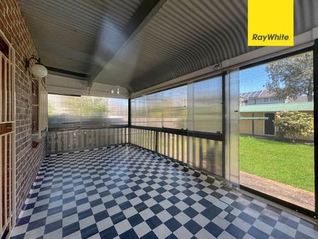 Four Bedroom House + Separate Studio - Photo 2