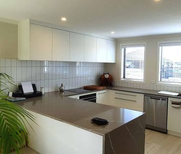 WELCOME TO WATERSIDE LIVING - KOWHAI POINT - Photo 2