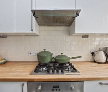 2 Bed Flat, Albany Villas, BN3 - Photo 5