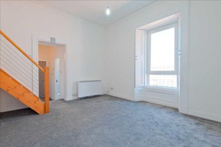 3 bedroom apartment to rent - Photo 3