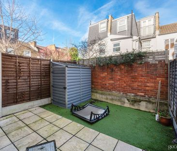 Harcourt Road, London, SW19 - Photo 5