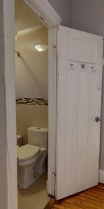 4 1/2 Park Avenue Apartment - Photo 4