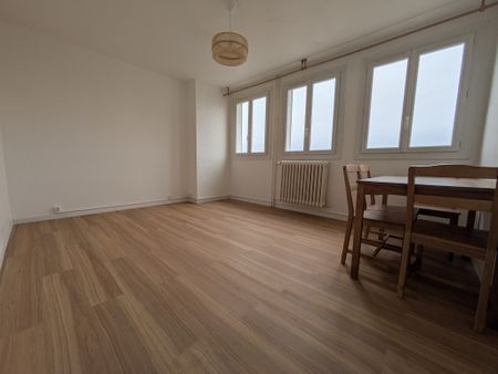 Location Appartement 3 pièces 56m² AUTERIVE 31190 - Photo 2