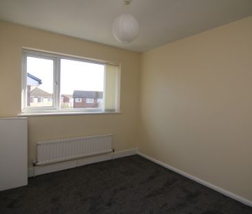 2 Bedroom FLAT, Chester - Photo 3