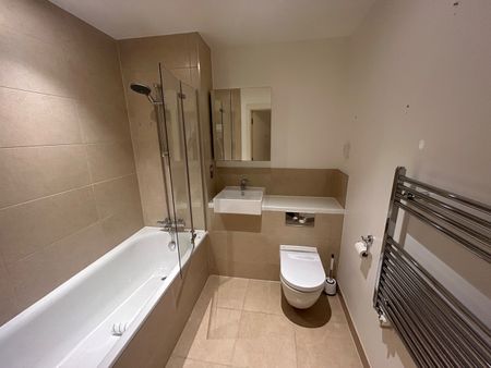 Room in a Shared Flat, Derry Court, SW16 - Photo 5