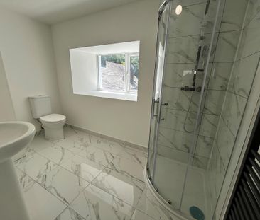 3 bedroom maisonette to rent - Photo 3