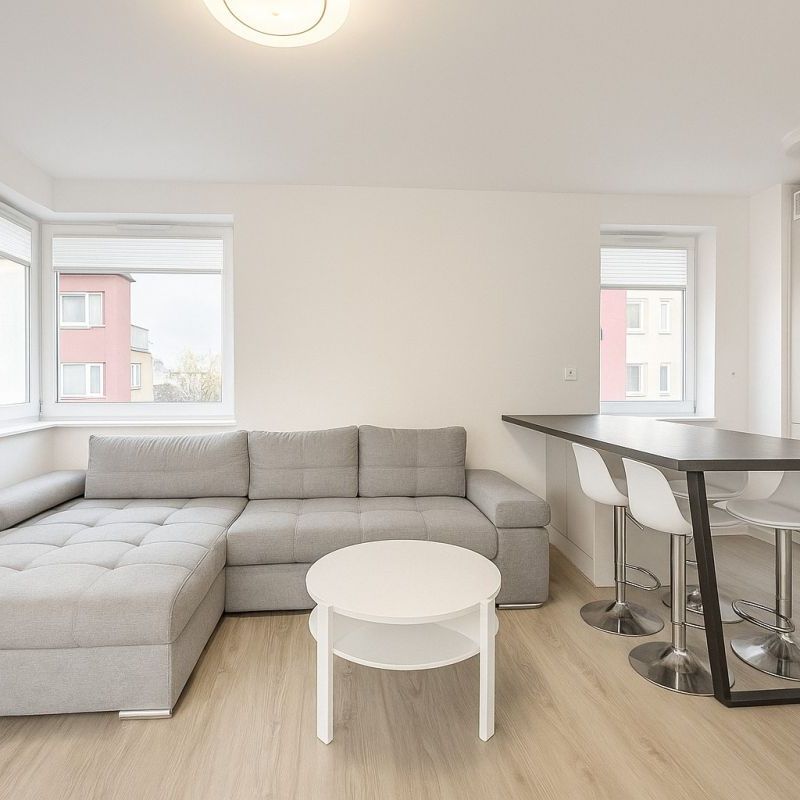 Mieszkanie na wynajem – Płock, ul. Górna | 57 m² - Photo 1