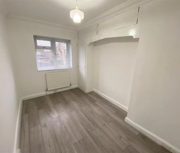 2 bedroom semi-detached house to rent - Photo 4