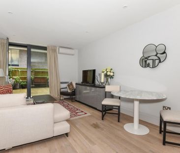 1 bedroom flat to rent - Photo 2