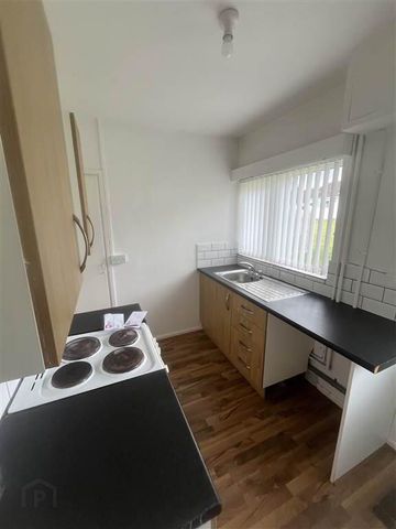 32 Skipperstone Avenue, Bangor, BT19 7HT - Photo 3