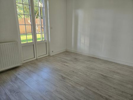 Location Maison 6 pièces 189m² GRADIGNAN 33170 - Photo 3