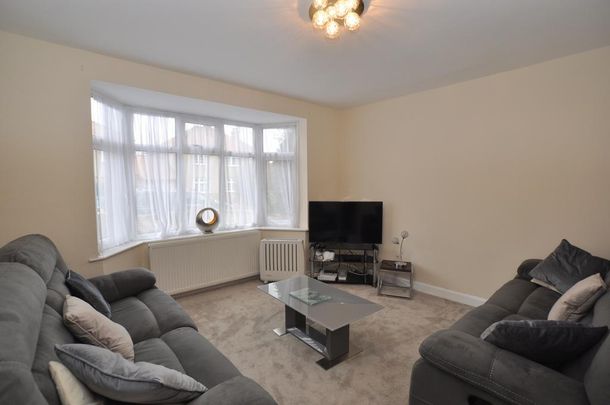 3 bedroom semi-detached house to rent - Photo 1