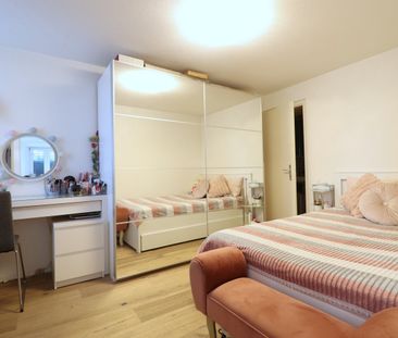 Moderne 1.5-Zimmer-Wohnung mit Blick über Rheineck - Photo 2