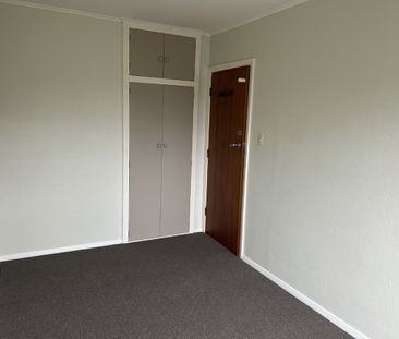 Looking for an easy care 2-bedroom unit? Then this could be for you! - Photo 2