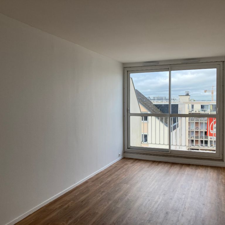 CAEN - Photo 1