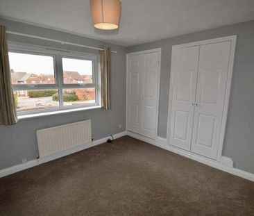 Heybridge Crescent, Caldecotte, MK7 - Photo 3