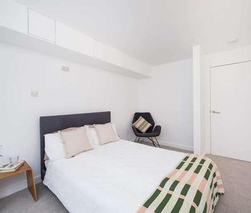 Mile End Road, Tower Hamlets, E1 - Photo 3