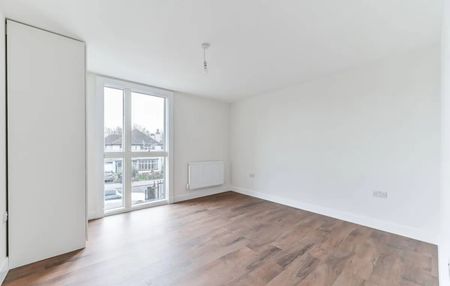 4 Bed Flat, Norbury Avenue, SW16 - Photo 4