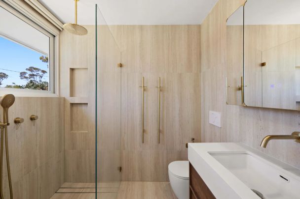 Stunning family oasis in prime location - Photo 1