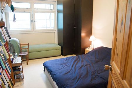 2 Bed Maisonette, Sheppard House, E2 - Photo 3