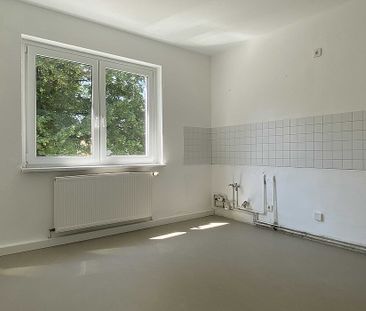 Preisgünstige 2 ZKB am Rothenberg! - Foto 1