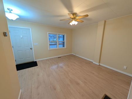 For Lease - 1013 High Street, Peterborough, Ontario - Photo 2