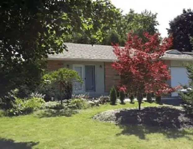 37 Devere Dr, Guelph - Photo 1