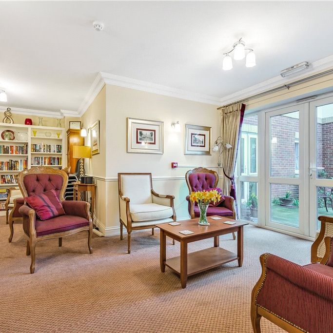 Grove Road, Woking, Surrey, GU21 5FG - Photo 1